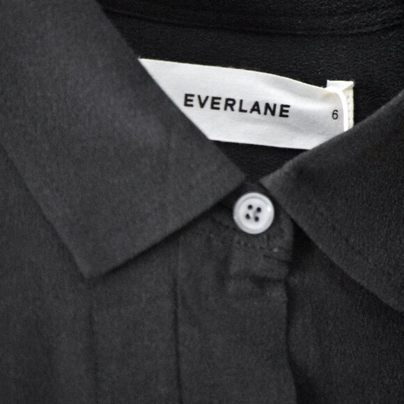 NWT Everlane The Washable Silk Relaxed Shirt Button Down Black Blouse Size 6 - Picture 4 of 15